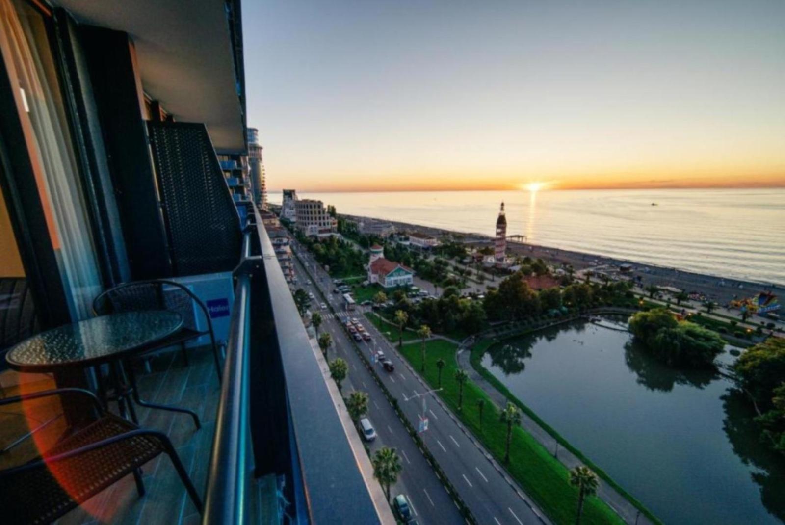Orbi City Panoramic View Batumi Zewnętrze zdjęcie